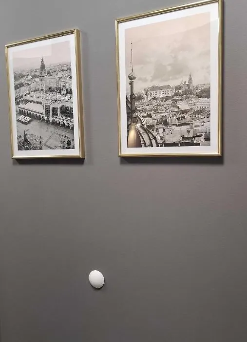 Apartment Between-1